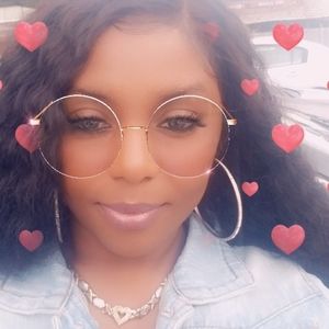 Meet your Posher, Rashelle